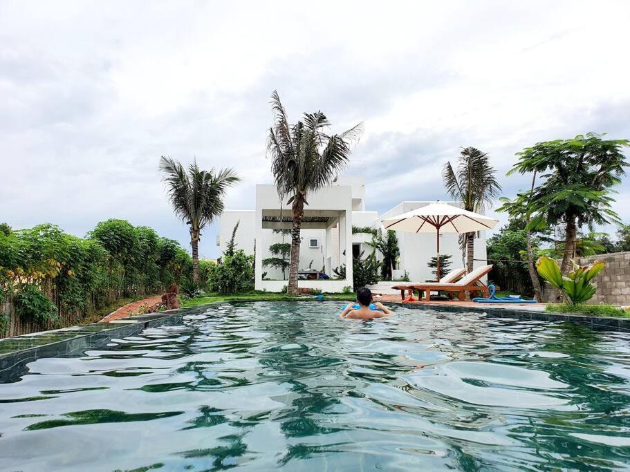 Ho Lan Retreat, Villa Mat Bien Danh Cho 8 Nguoi. Pho Tri Exterior foto