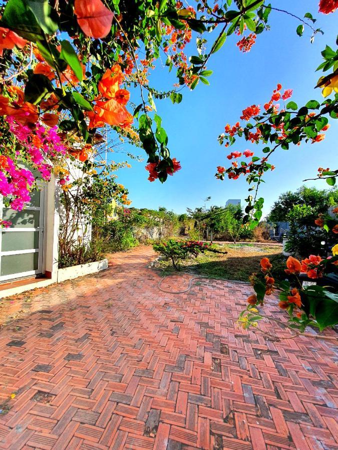 Ho Lan Retreat, Villa Mat Bien Danh Cho 8 Nguoi. Pho Tri Exterior foto